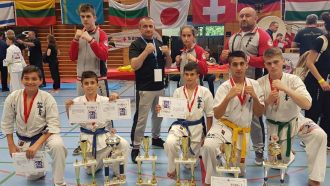 Пет медала за Севлиево от шампионата на Швейцария по карате