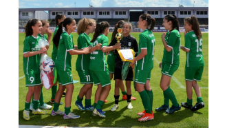 Девойките на Севлиево Лейдис спечелиха футболния турнир за Купата на M&BM във Велико Търново