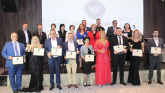 Общините Бургас, Казанлък и Родопи със златни статуетки от Balkan Business Awards 2024
