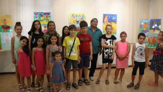 Децата от "ВВ Арт" подредиха изложба
