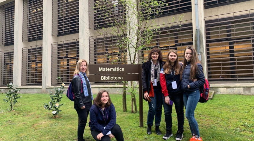 „Математиката около нас“ отведе ученици в Португалия