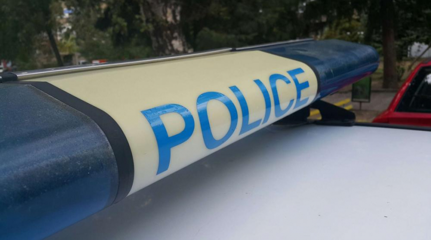 Полицейска кола блъсна дете в Дряново