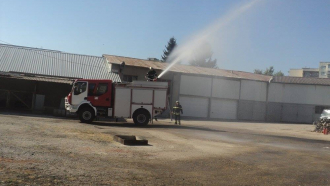 Запален камион в Кръвеник гасиха тази нощ пожарникарите